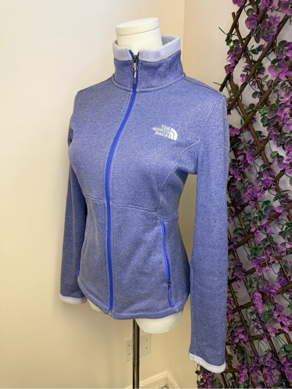 The North Face Women's Lavender Full-Zip Jacket with Blue Zippers